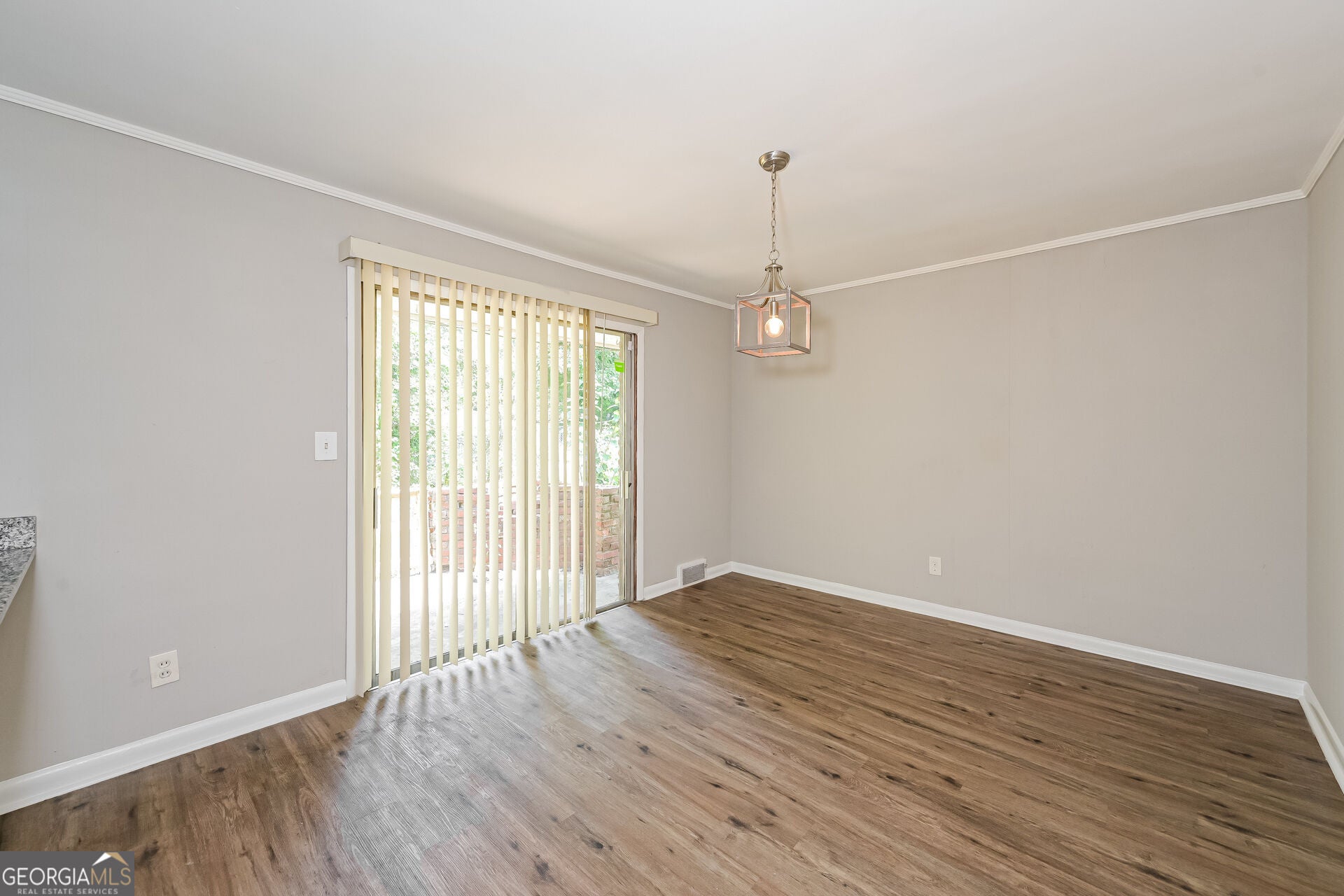 3136 Gay DR