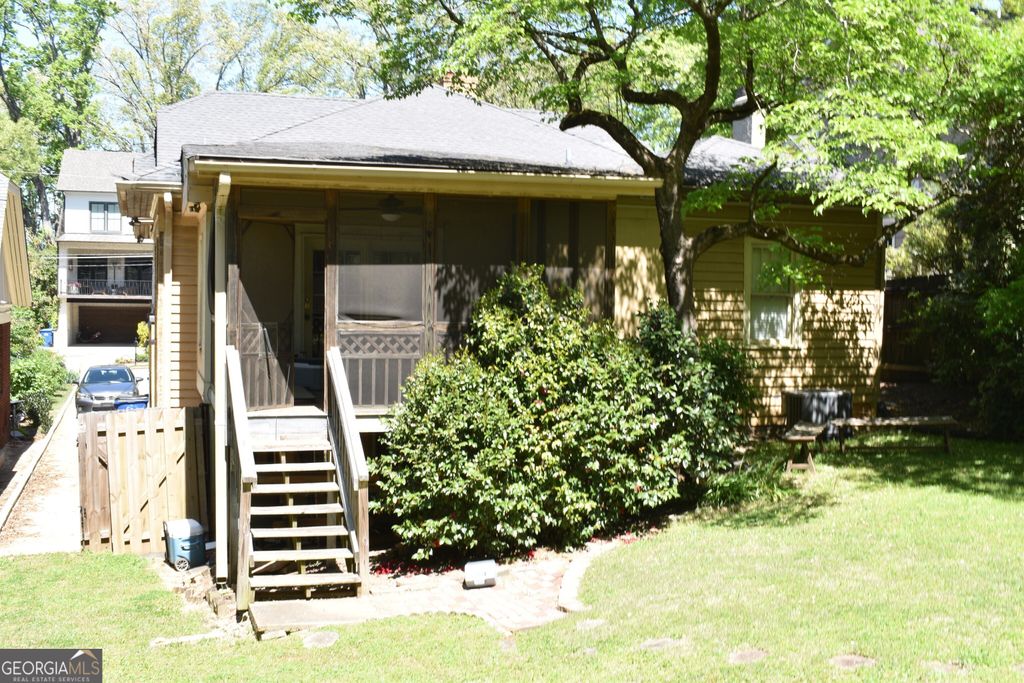 Photo of 997 Mclynn Avenue NE, Atlanta, GA 30306 (MLS # 10731278)