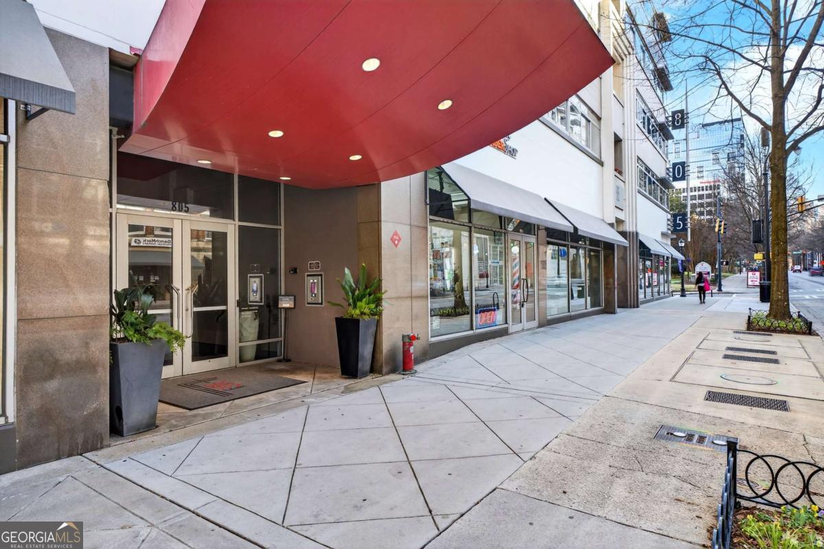 805 Peachtree ST NE 202