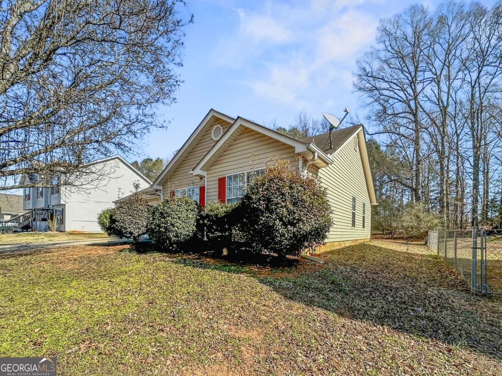 Photo of 615 Fieldcrest Drive, McDonough, GA 30253 (MLS # 10689094)