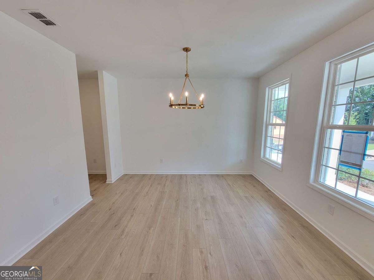 389 Silverleaf TRL