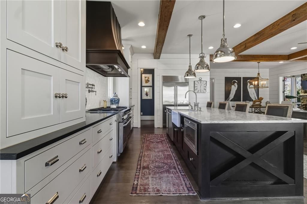 Roswell, Georgia 30075, United States, 5 Bedrooms Bedrooms, ,4 BathroomsBathrooms,Residential,Active,250008