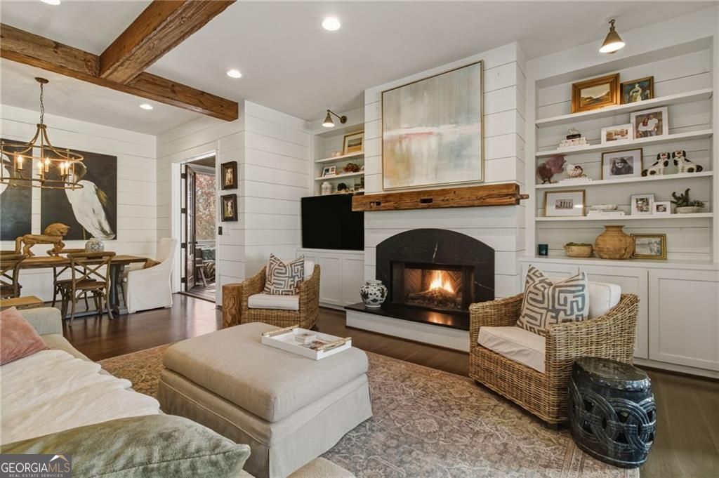 Roswell, Georgia 30075, United States, 5 Bedrooms Bedrooms, ,4 BathroomsBathrooms,Residential,Active,250008