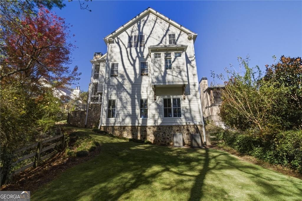 Roswell, Georgia 30075, United States, 5 Bedrooms Bedrooms, ,4 BathroomsBathrooms,Residential,Active,250008