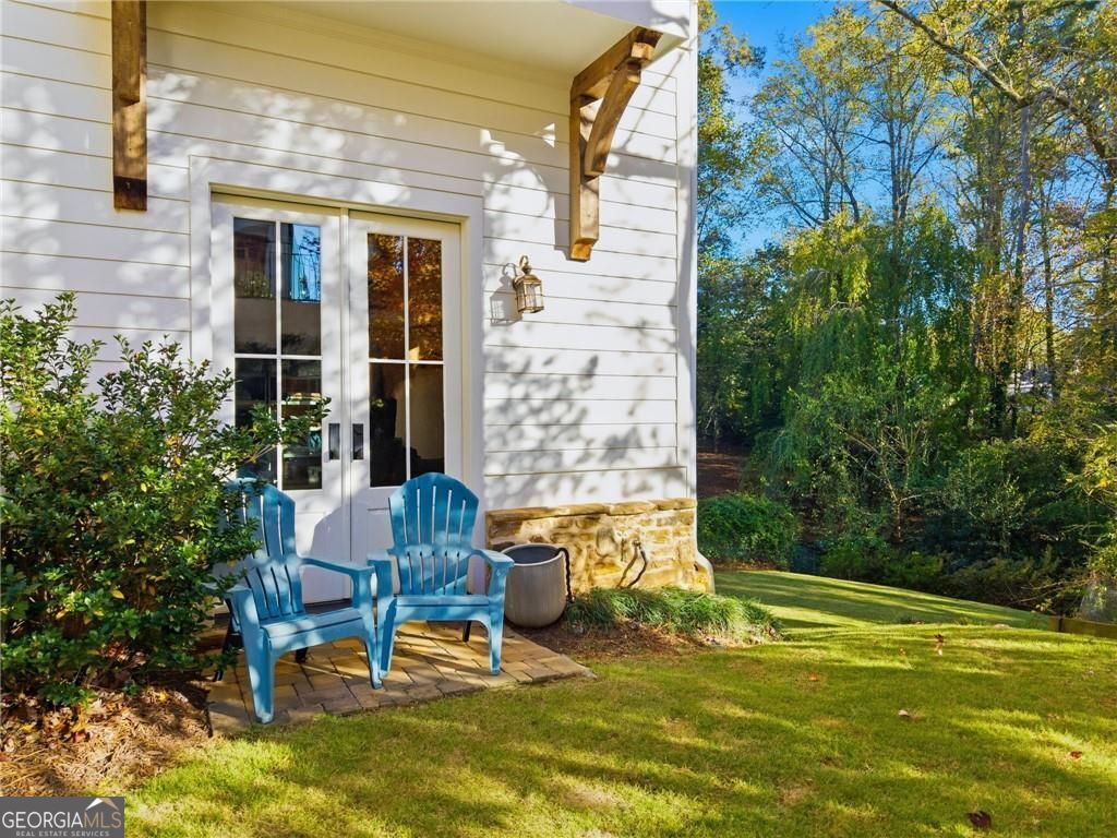 Roswell, Georgia 30075, United States, 5 Bedrooms Bedrooms, ,4 BathroomsBathrooms,Residential,Active,250008