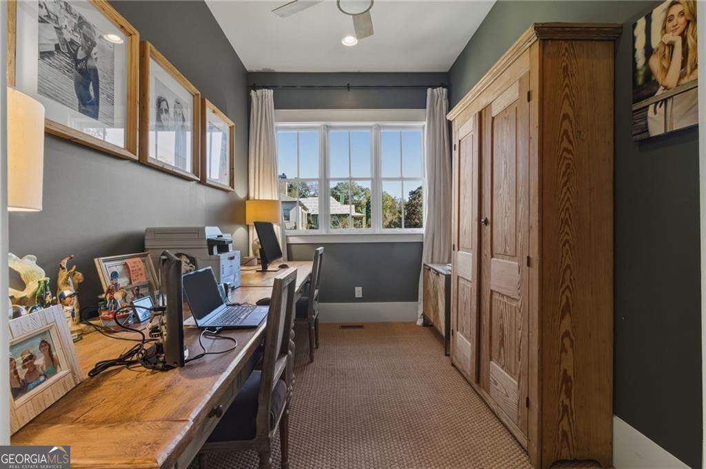 Roswell, Georgia 30075, United States, 5 Bedrooms Bedrooms, ,4 BathroomsBathrooms,Residential,Active,250008