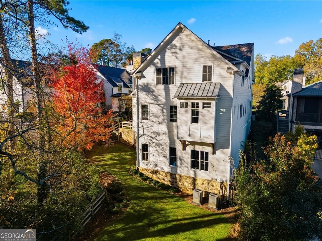 Roswell, Georgia 30075, United States, 5 Bedrooms Bedrooms, ,4 BathroomsBathrooms,Residential,Active,250008