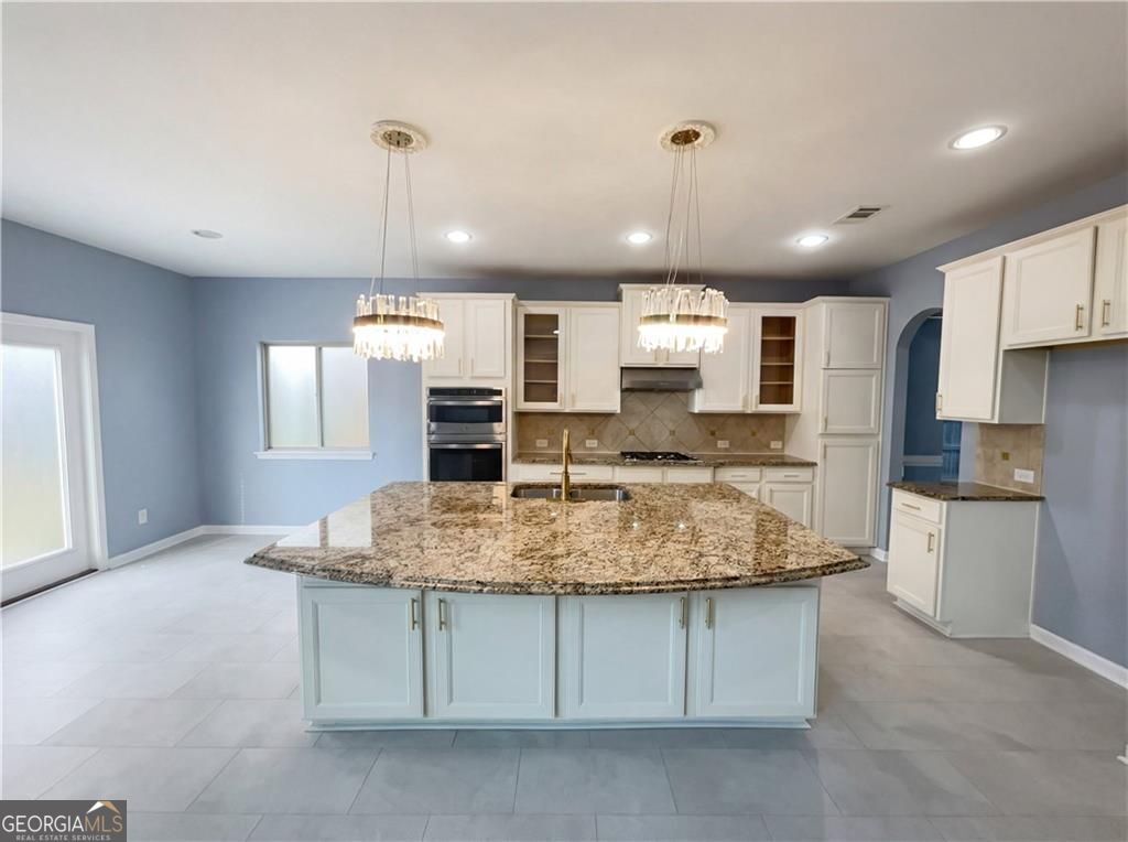 6810 Rocking Horse LN