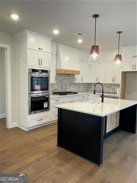 2954 Graham Gardens LN