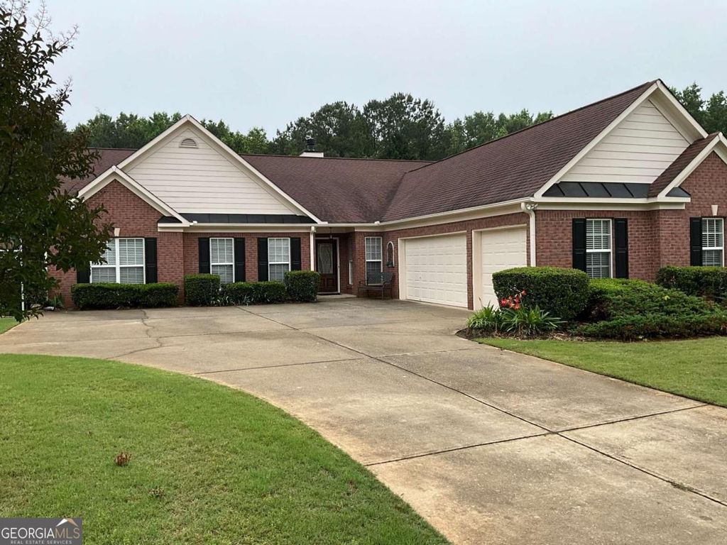 Photo of 6237 Saddlehorse Drive, Flowery Branch, GA 30542 (MLS # 10770982)