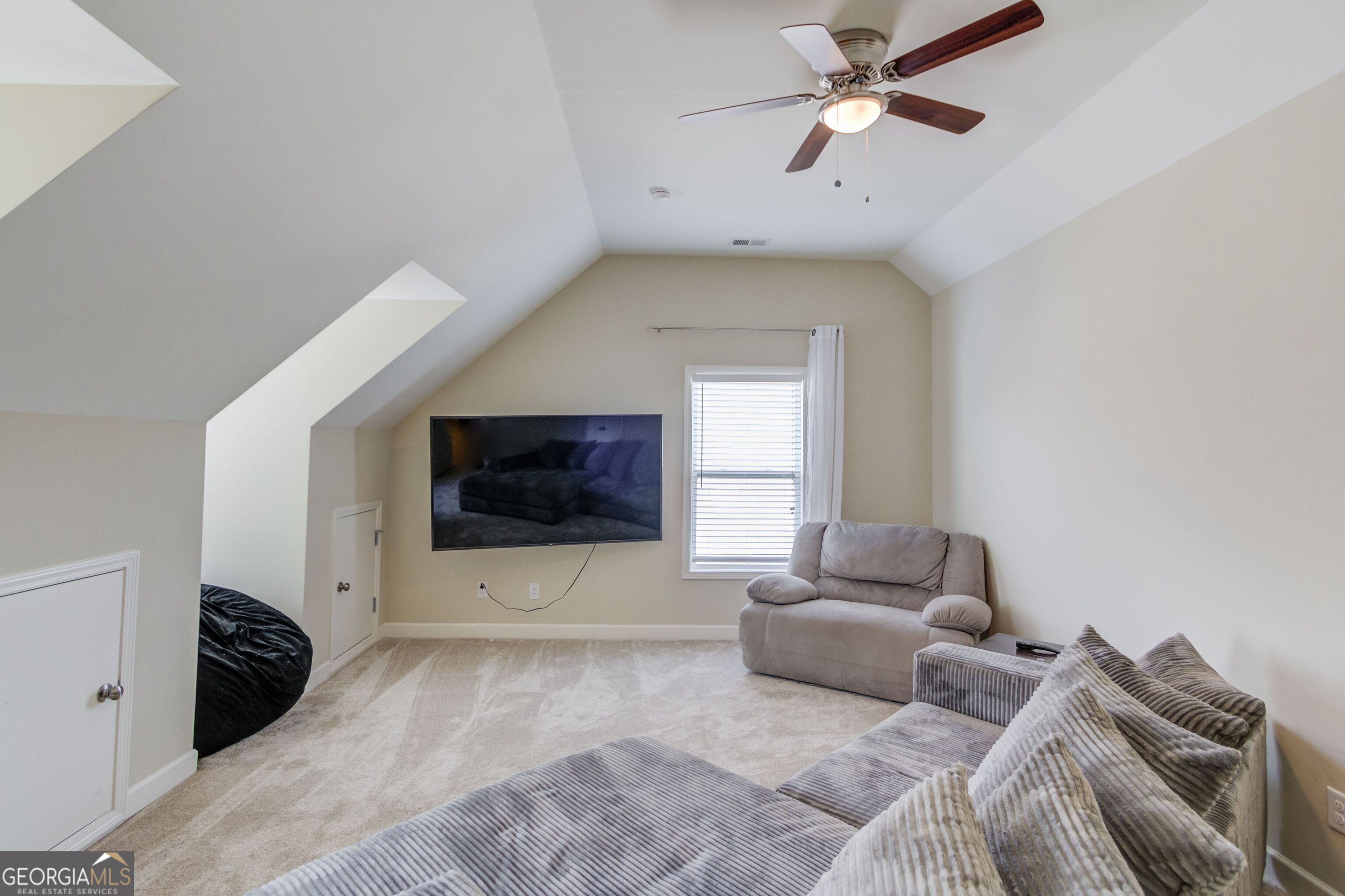 6298 Cedar Springs LN