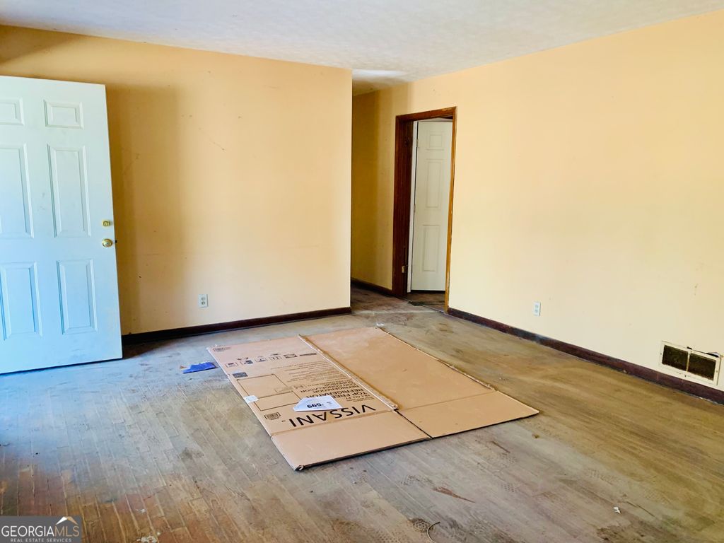 Photo of 738 Burns Road, Carrollton, GA 30117 (MLS # 10691495)