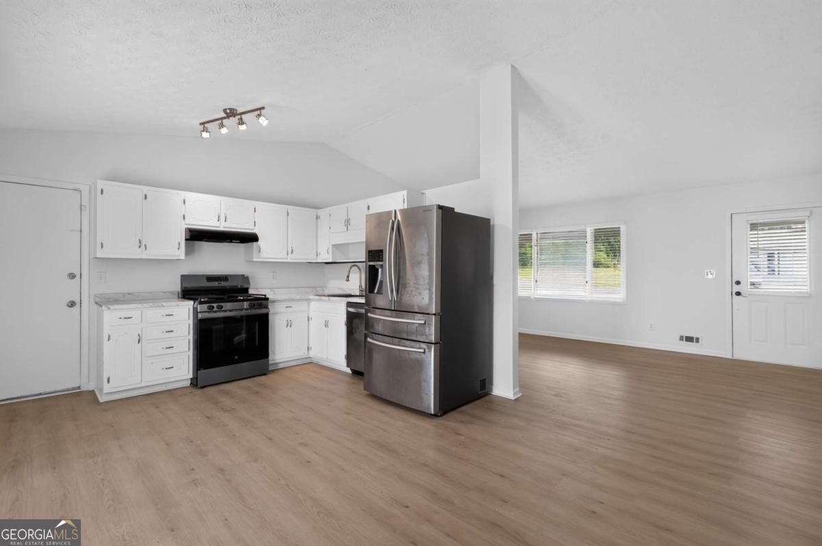 3217 Canterbury TRL