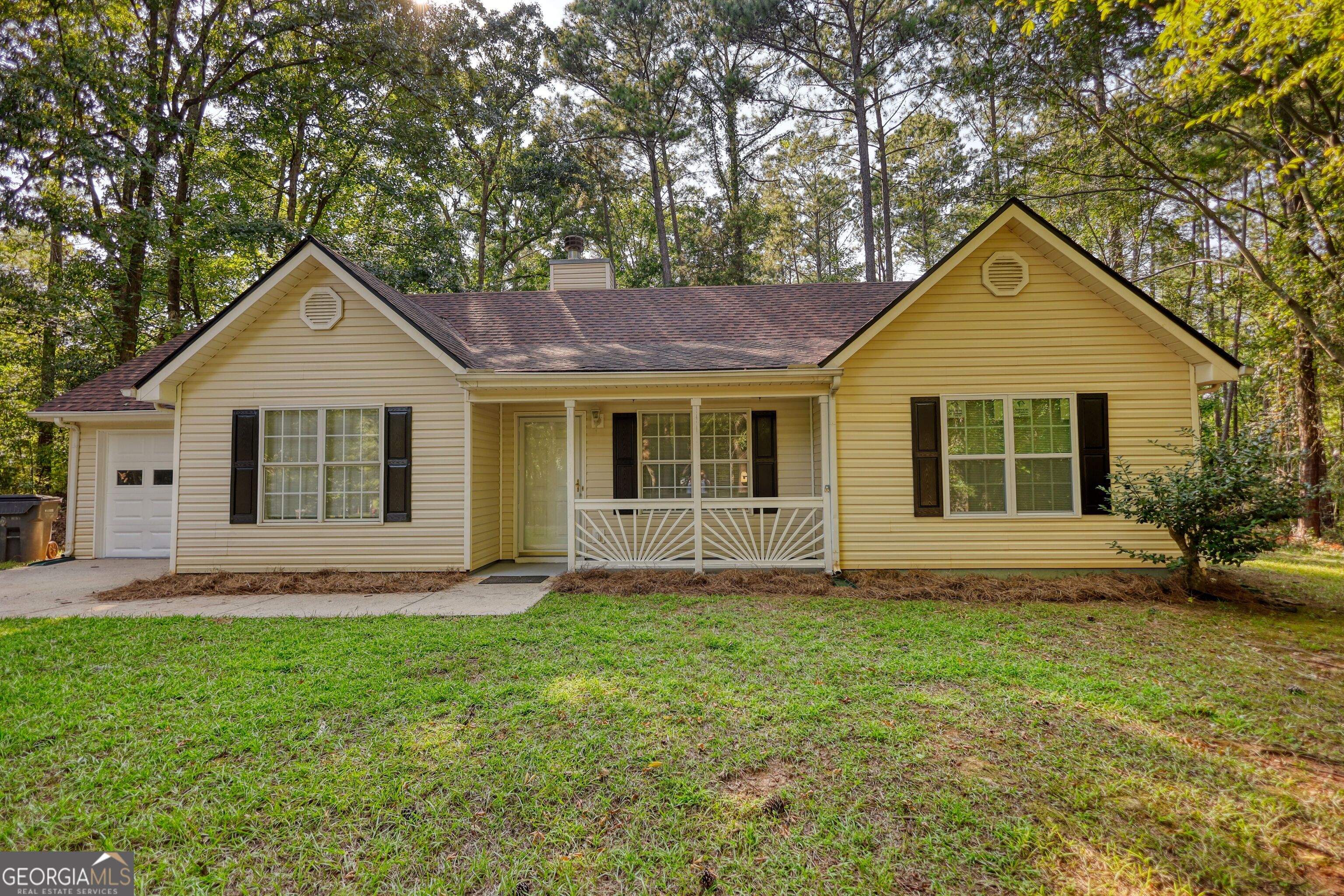 This charming 3-bedroom, 2-bath home in Turtle Cove has been beautifully renovated and is move-in ready! Step inside to find fresh paint and brand-new flooring that create a bright, modern feel throughout. The layout is perfect for both everyday living and entertaining, offering comfort and style in every corner. A fenced in backyard makes this home kid and pet friendly. Located just minutes from all the fun Turtle Cove has to offer including golf, a swimming pool, pickleball courts, and private beaches. Whether you're looking for a permanent residence or a weekend retreat, this home combines modern updates with unbeatable location. Come see it today!