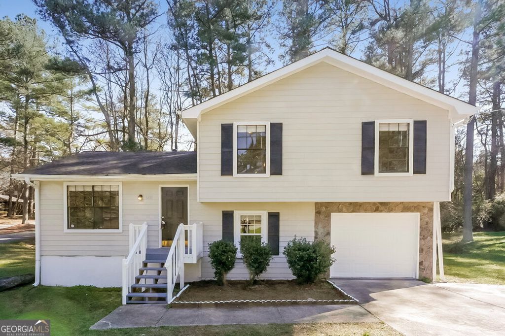 Photo of 6207 Radford Drive, Riverdale, GA 30296 (MLS # 10676801)