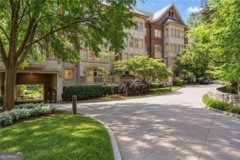 Photo of 1717 N Decatur Road NE #T20, Atlanta, GA 30307 (MLS # 10846451)