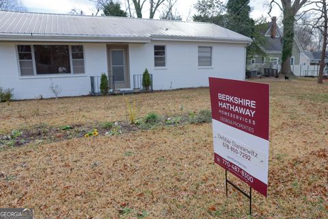 30 Dogwood LN Woodbury GA 30293