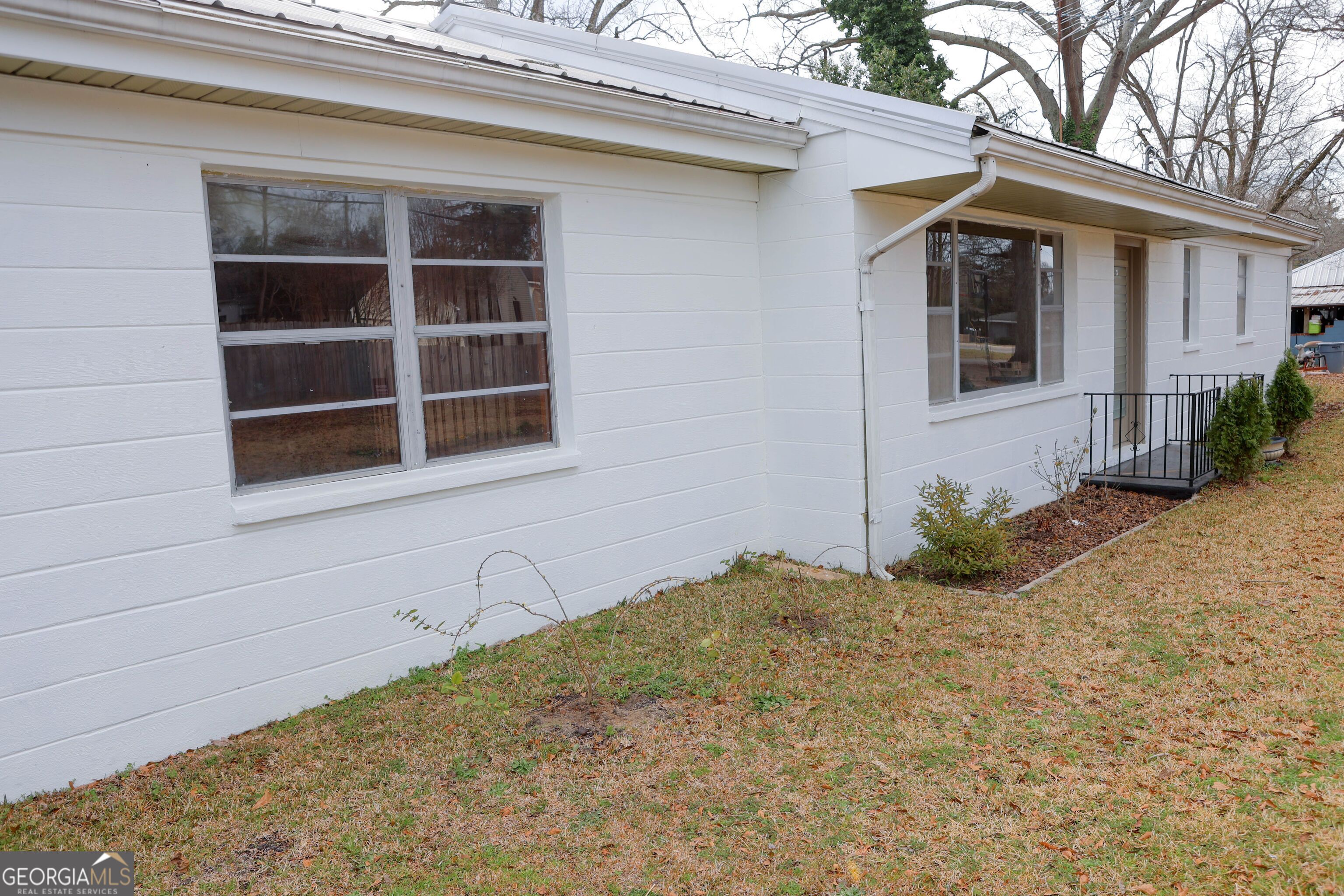 30 Dogwood LN