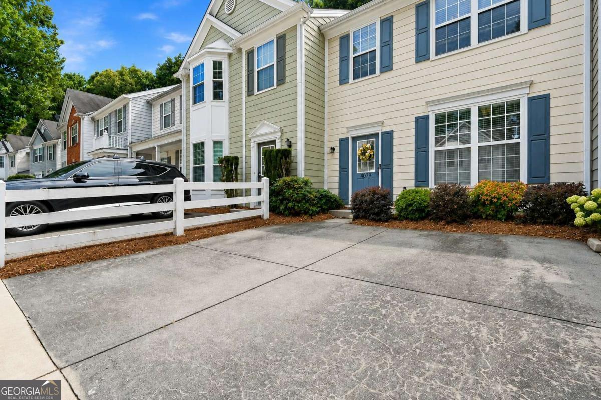 4079 Howell Park RD
