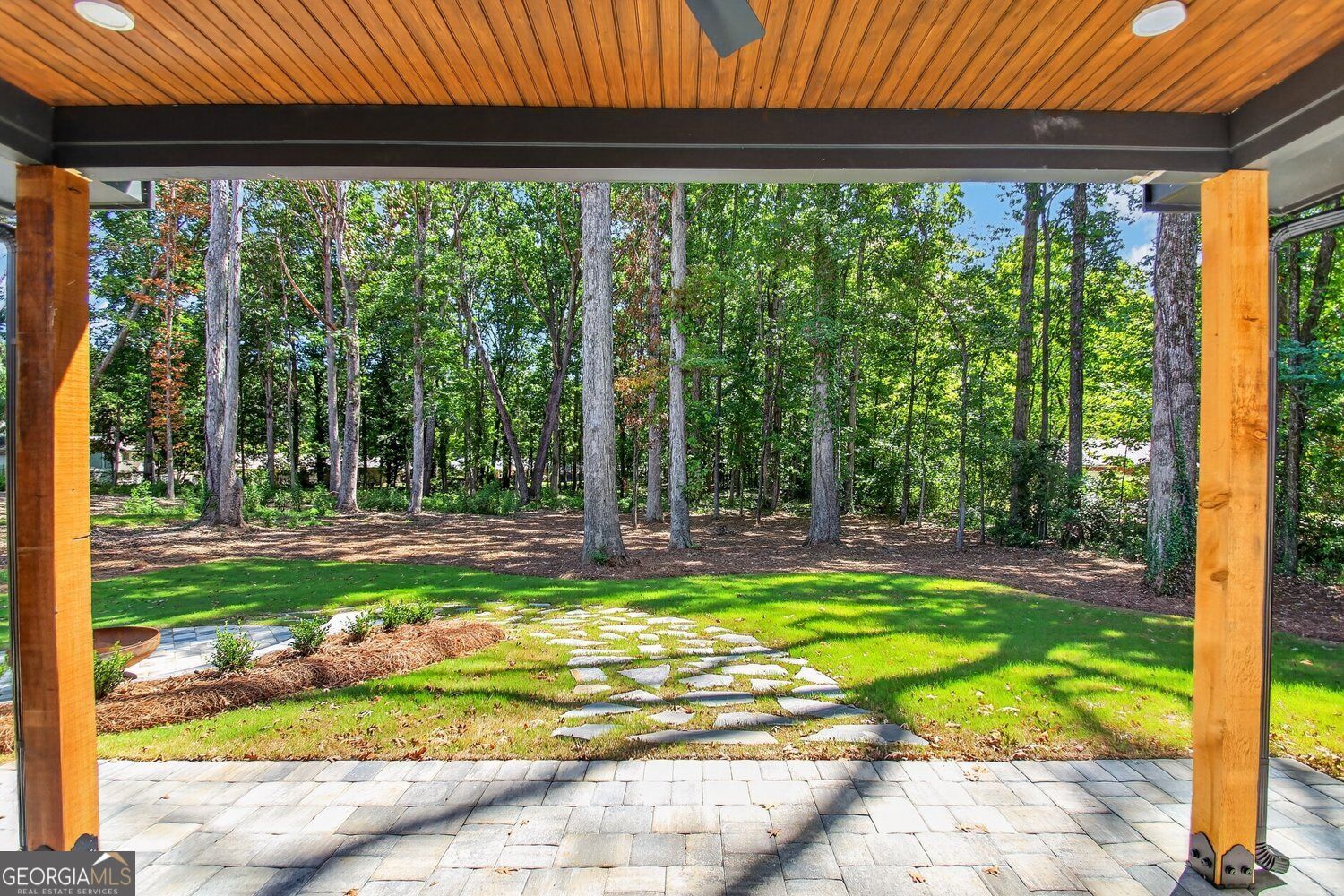 5578 Lilburn Stone Mountain RD
