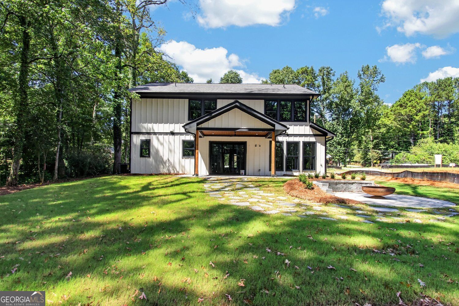 5578 Lilburn Stone Mountain RD