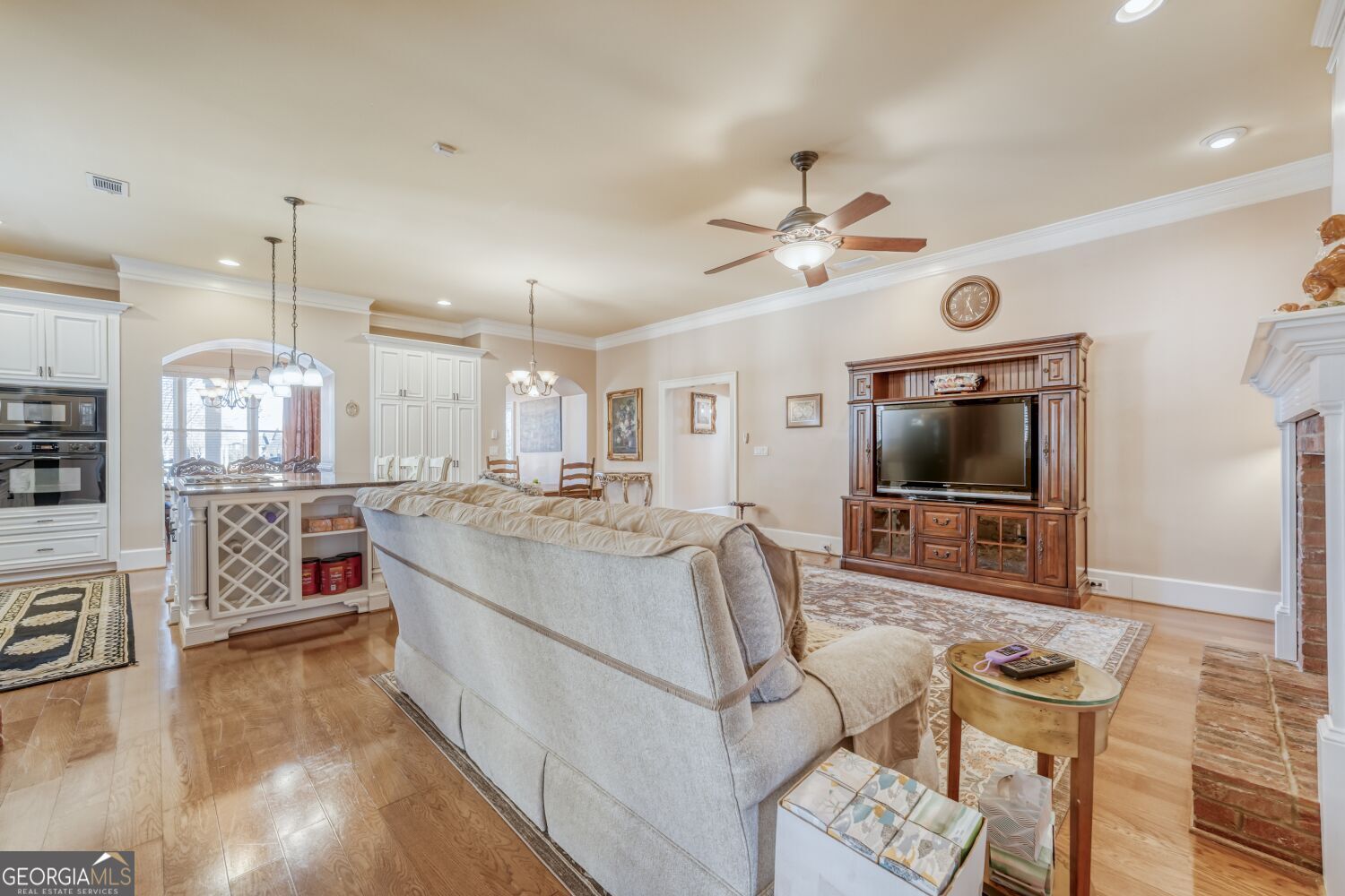 2380 Muskogee LN