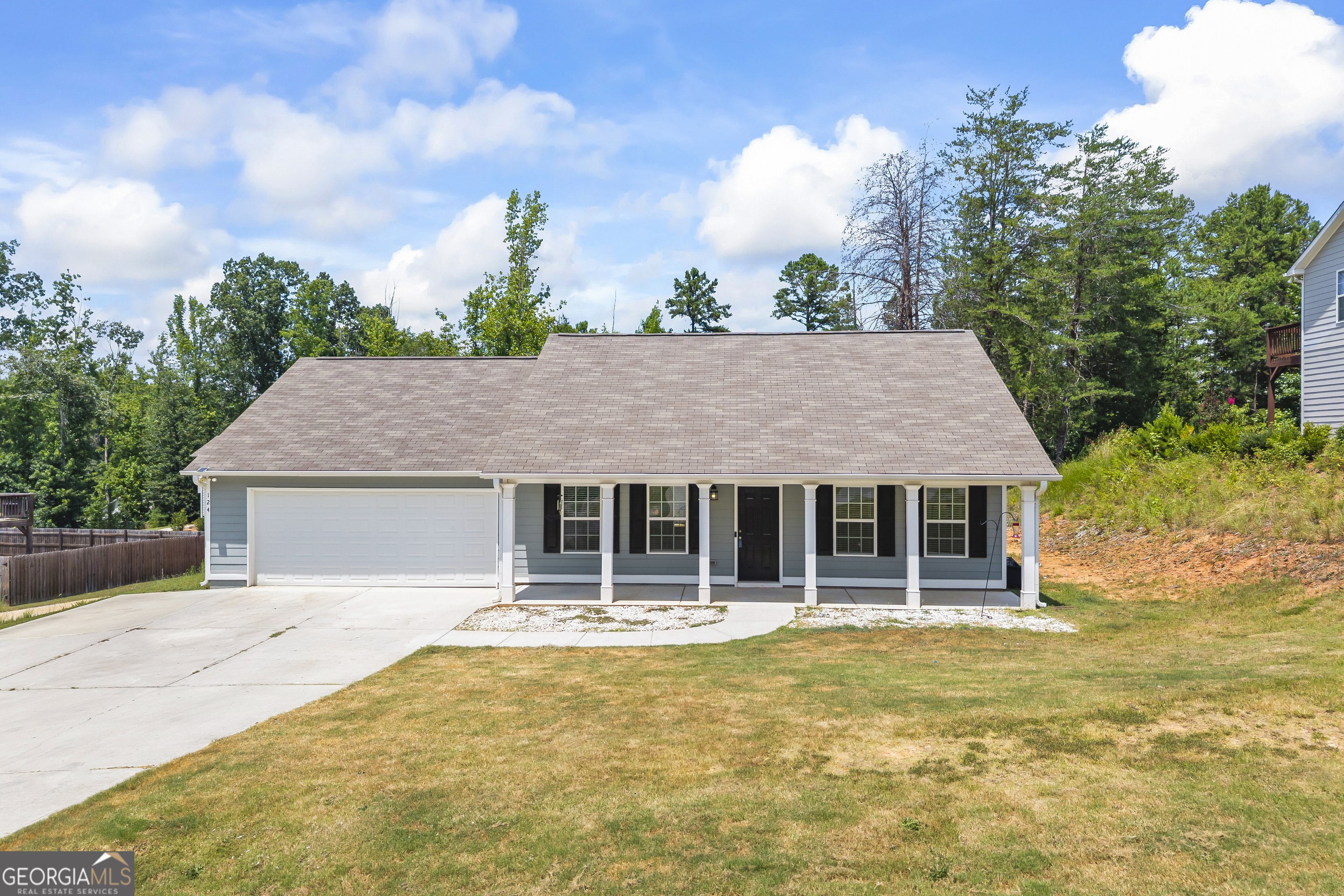 124 Heather LN