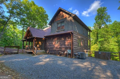 93 Trails End Epworth GA 30541