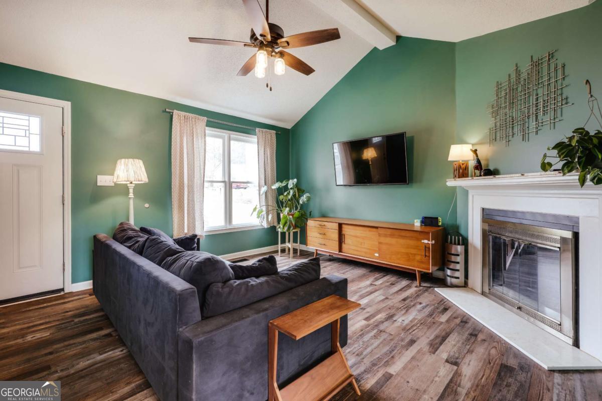 149 Hunters Crossing RD