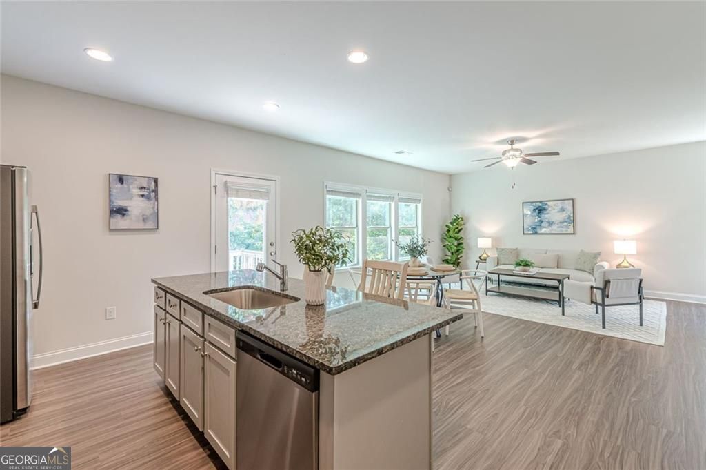 104 Mirage DR