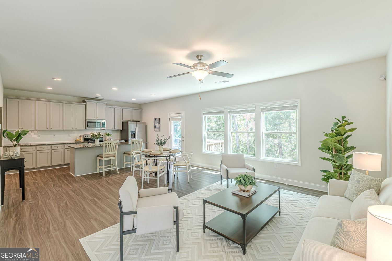 104 Mirage DR