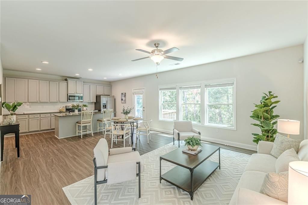 104 Mirage DR