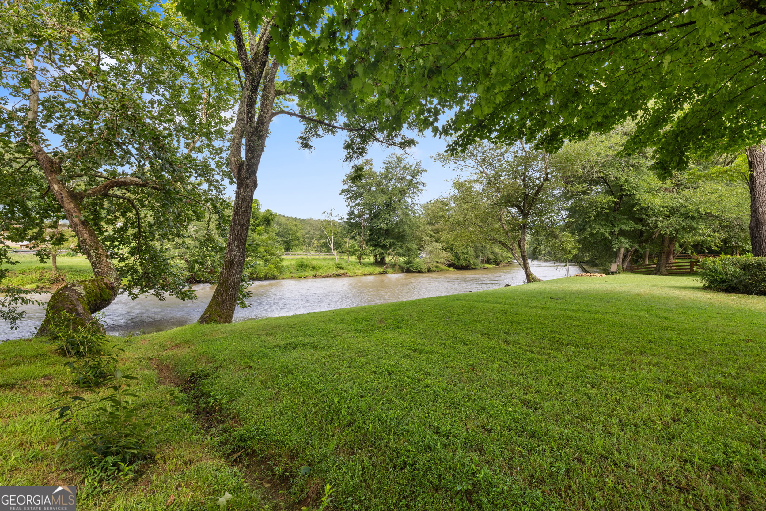 237 Laurel Creek LN