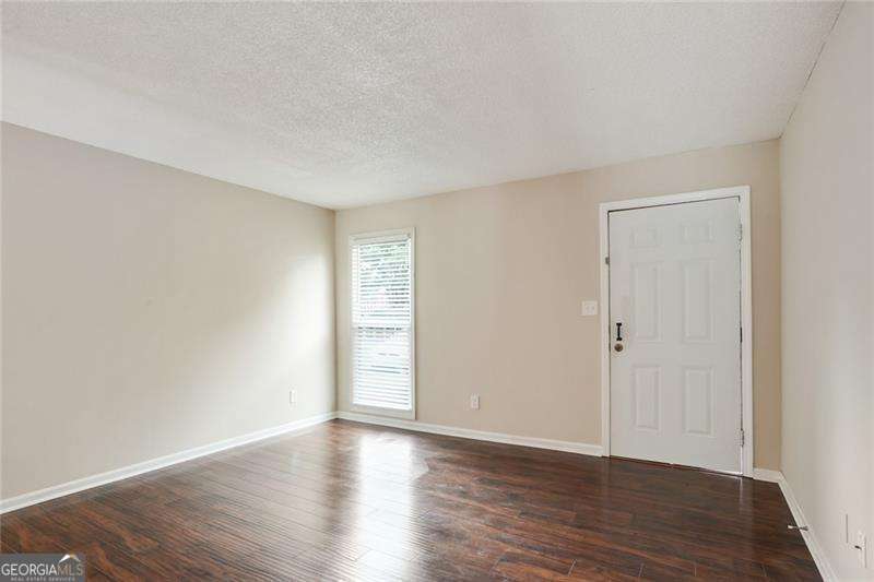 Coral Ridge Commons - Residential Lease