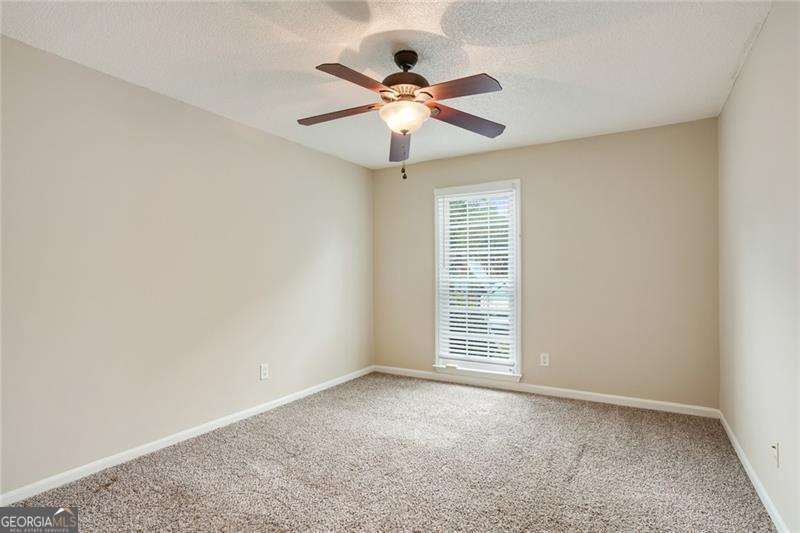 Coral Ridge Commons - Residential Lease