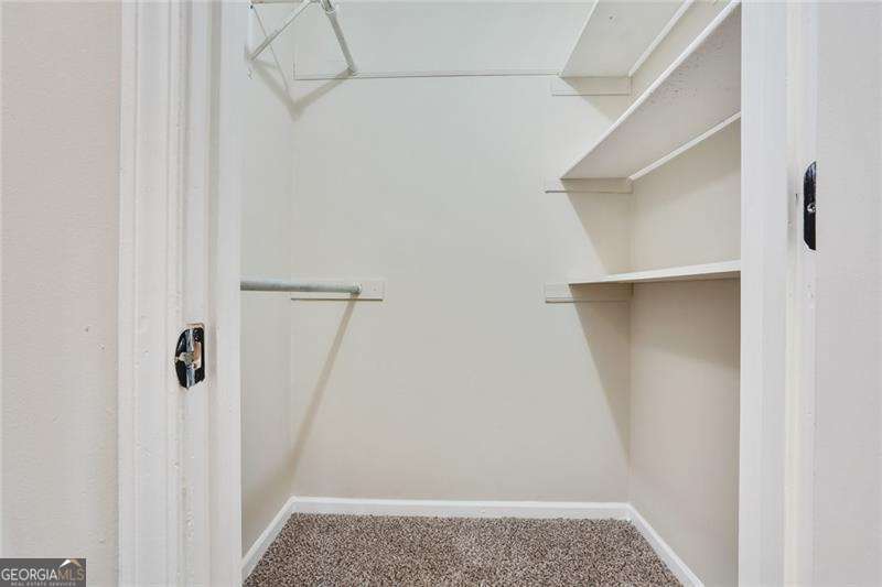 Coral Ridge Commons - Residential Lease