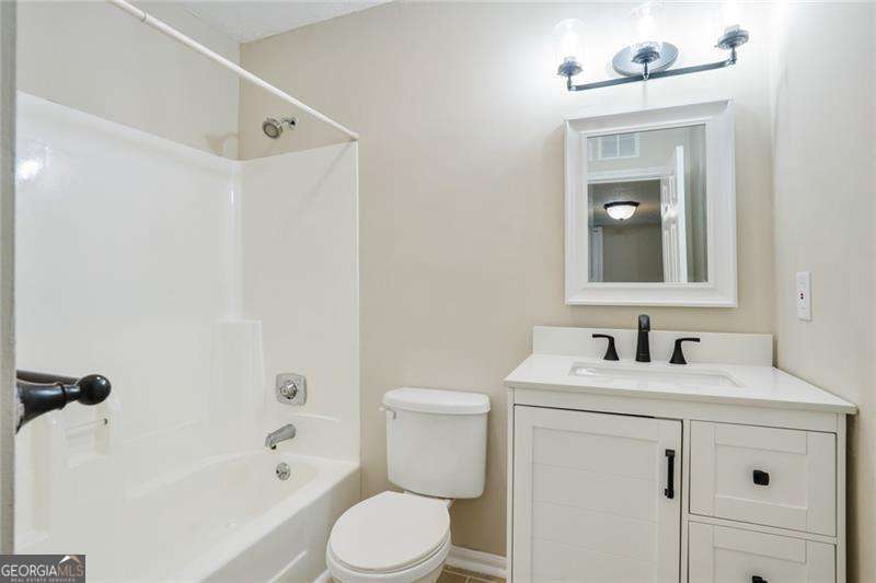 Coral Ridge Commons - Residential Lease
