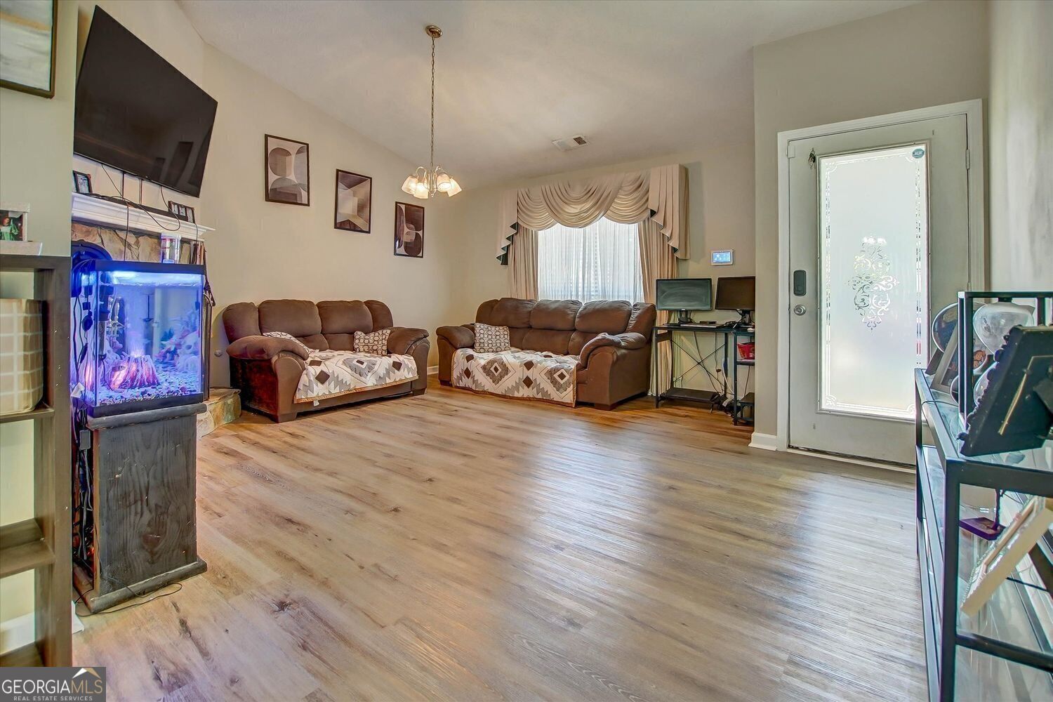 140 Greenleaf DR