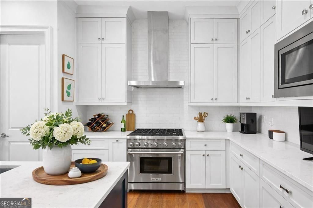 50 Canton ST 202