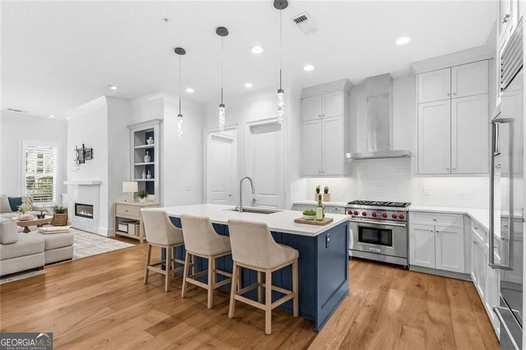 50 Canton ST 202