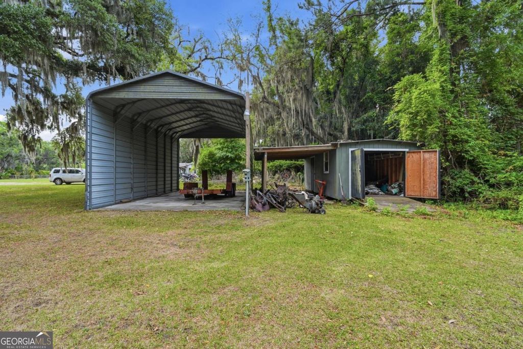 Photo of 131 Harvey Road, Brunswick, GA 31525 (MLS # 10761292)