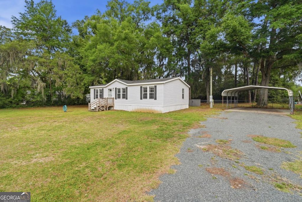 Photo of 131 Harvey Road, Brunswick, GA 31525 (MLS # 10761292)