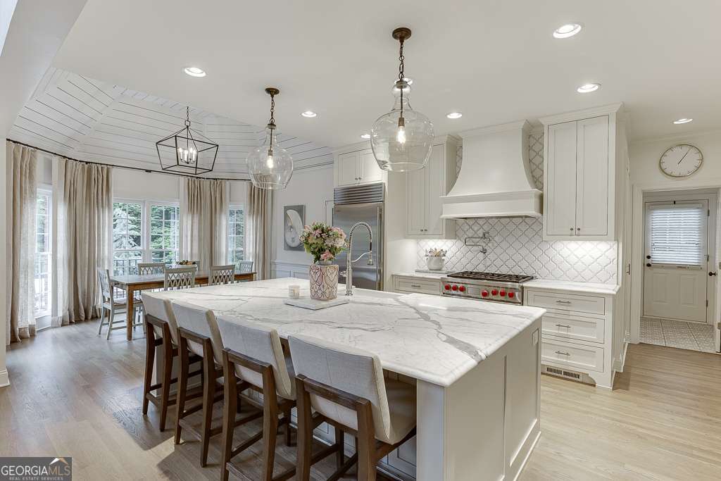 3255 Manor View CT