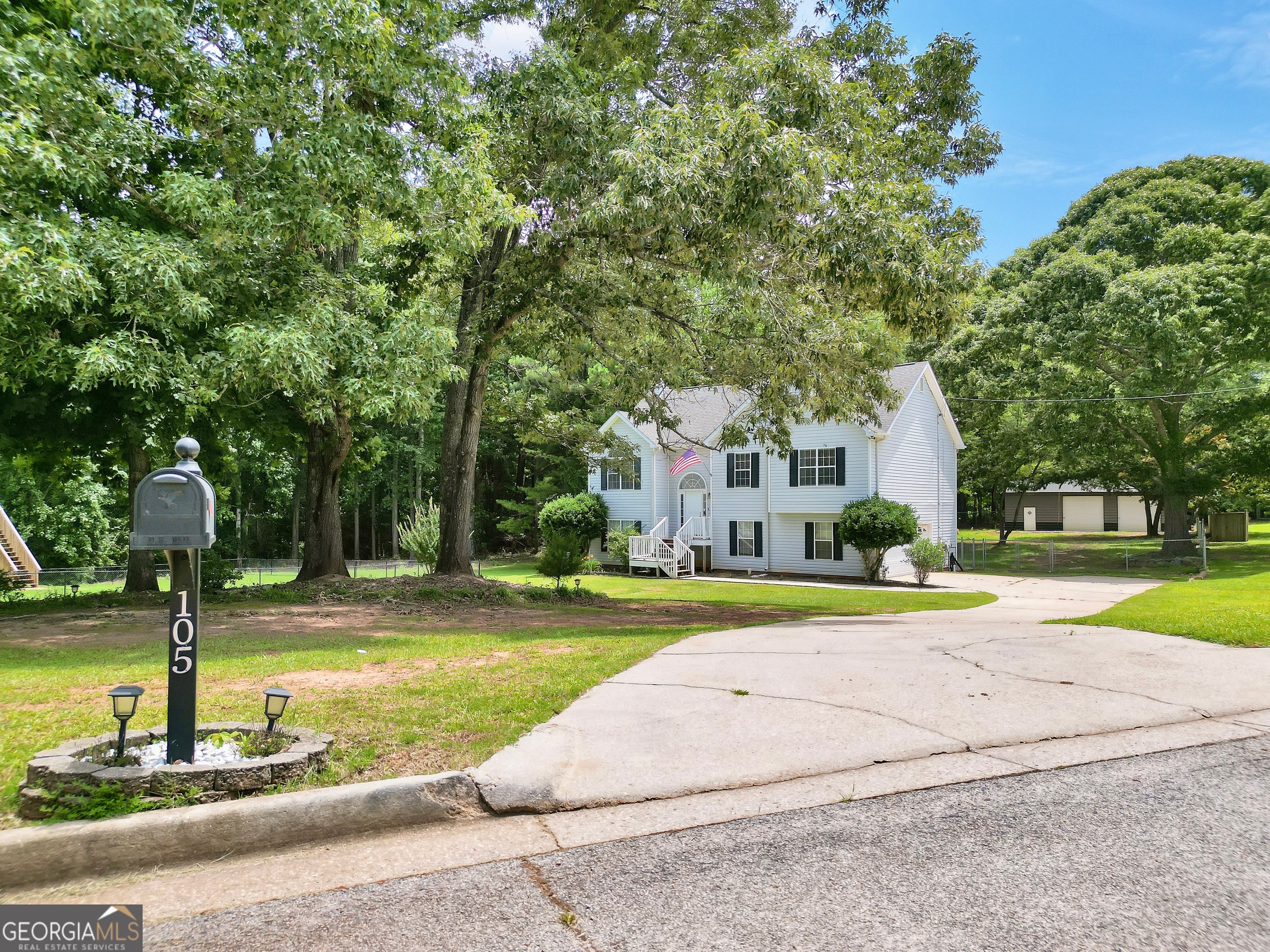 105 Dawn CT