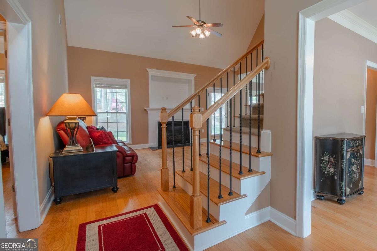 185 Huntington Shoals DR