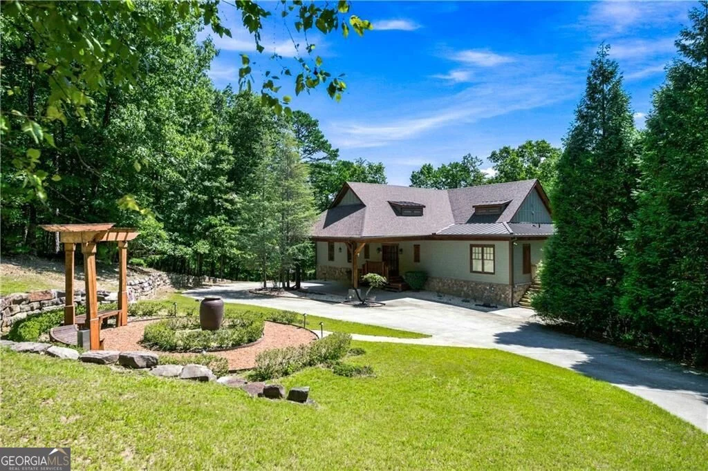 109 Lakewood Drive