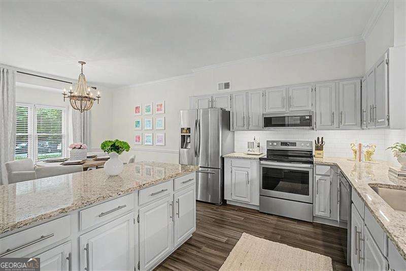 316 River Glen DR