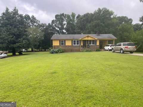 1195 County Road 55 Camp Hill AL 36850