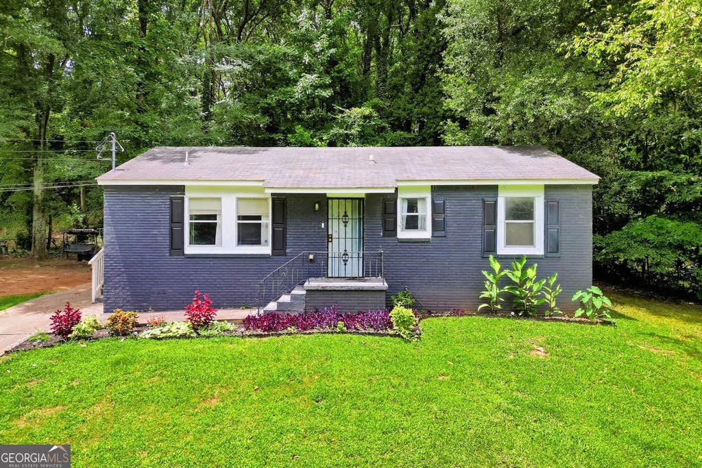 Photo of 1137 Redford Drive SE, Atlanta, GA 30315 (MLS # 10812060)