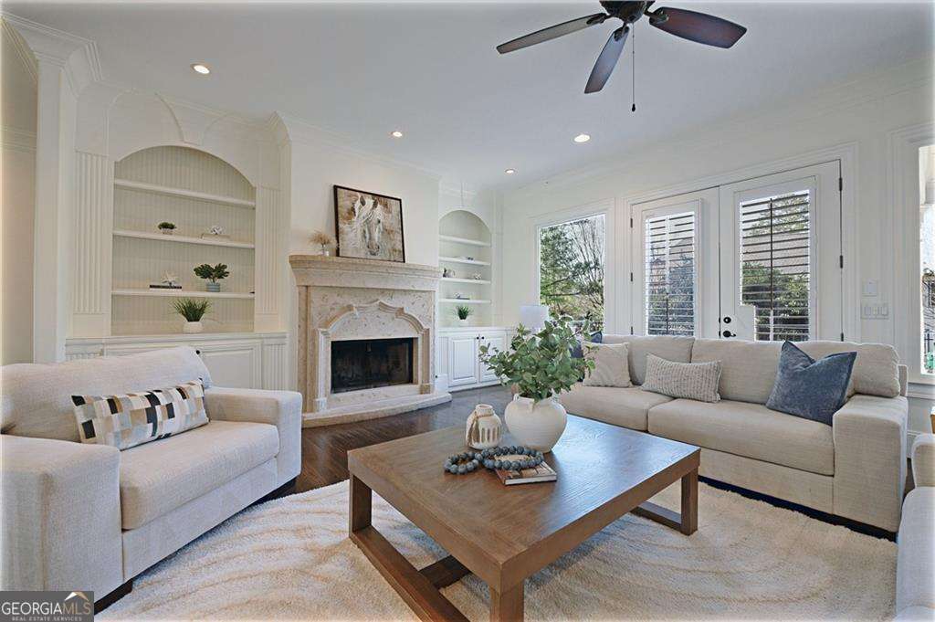 7611 Regency CIR